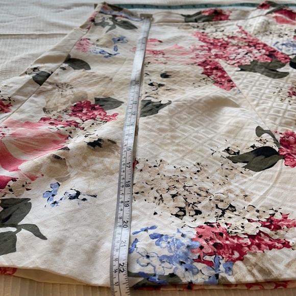 WHBM Floral A- Line skirt -NWOT - Picture 7 of 8